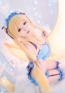 年轻女的老师2中字在线